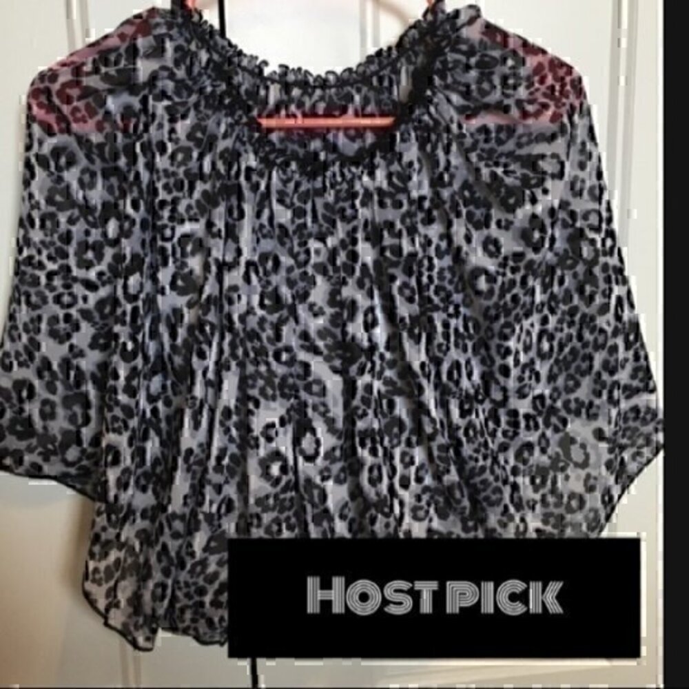 Iz Amy Byer Girls size small fancy top
